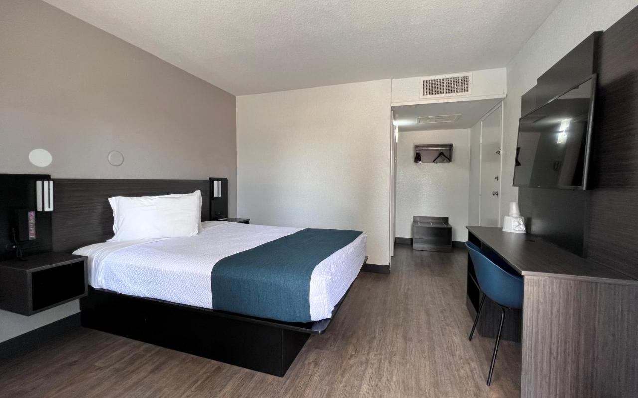 Motel 6-Bakersfield, Ca - South ภายนอก รูปภาพ